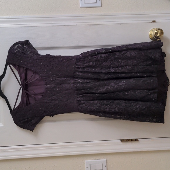 Speechless purple lace dress - Picture 2 of 4